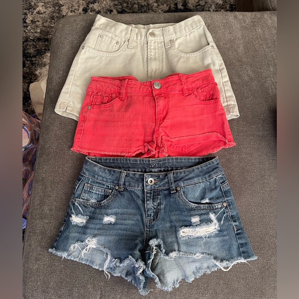 Bright Coral Women's Denim Shorts - Casual Frayed Hem